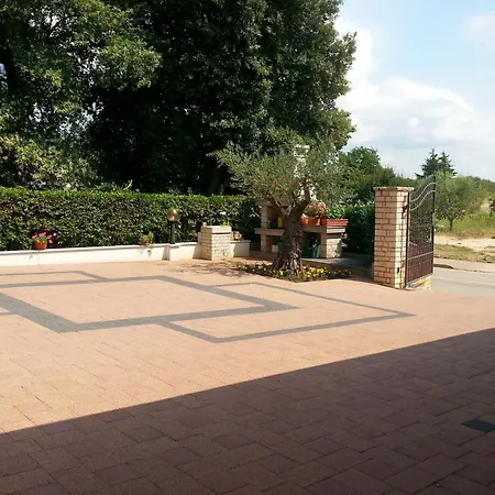 Gostinjska kuća Ulika 3*
