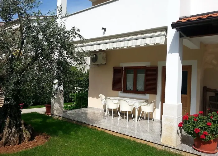 Ulika Гостевой дом Пореч